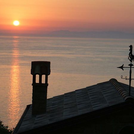 Bellezza In Cilento Panoramic Apts 卡斯特拉巴特 外观 照片